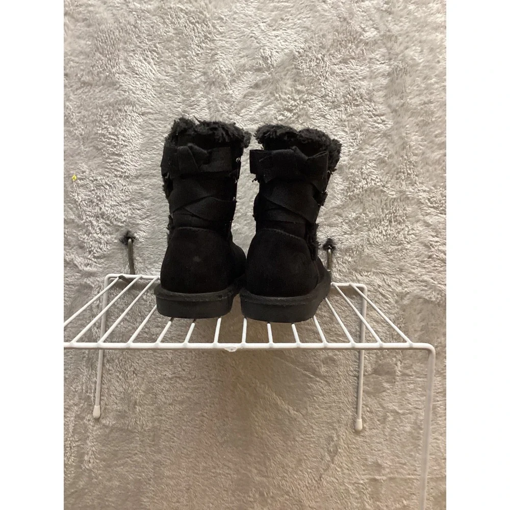 Kids Black Faux Suede Fur Trimmed Boots Buckle Detail Size 5